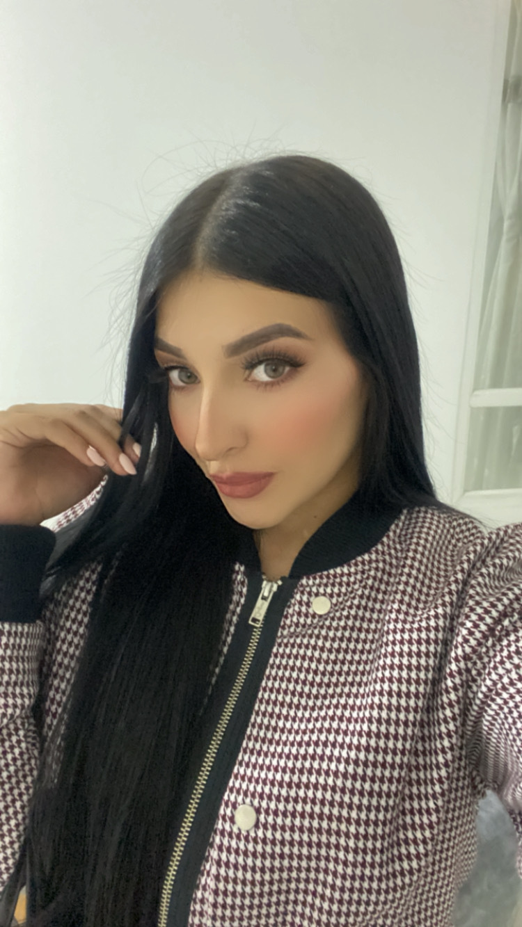 ArianaCortes