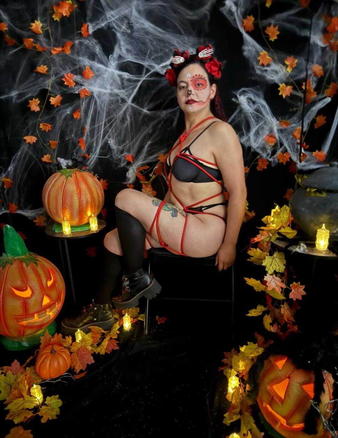 arianasommers from Jerkmate