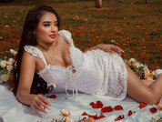 karolinepierce pic