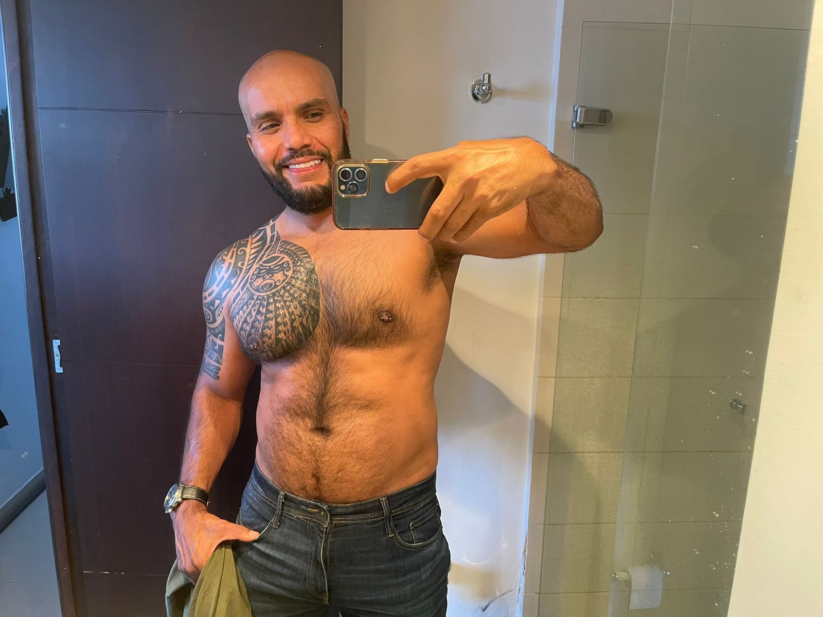 akileshotxu from Jerkmate