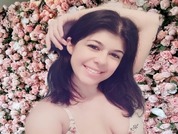 Chat Live with Diandra_More  33 year old Amateur Cam Girl from The United States Photo