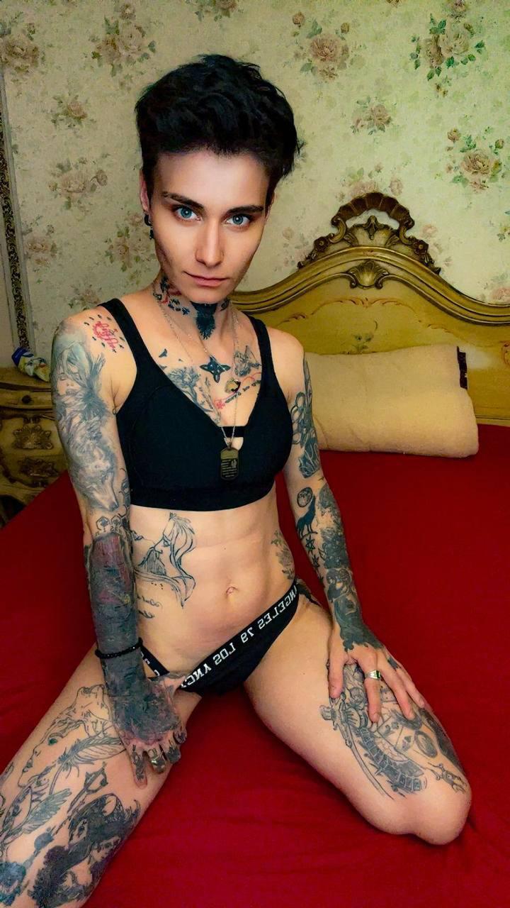 kennyandsellena from Jerkmate