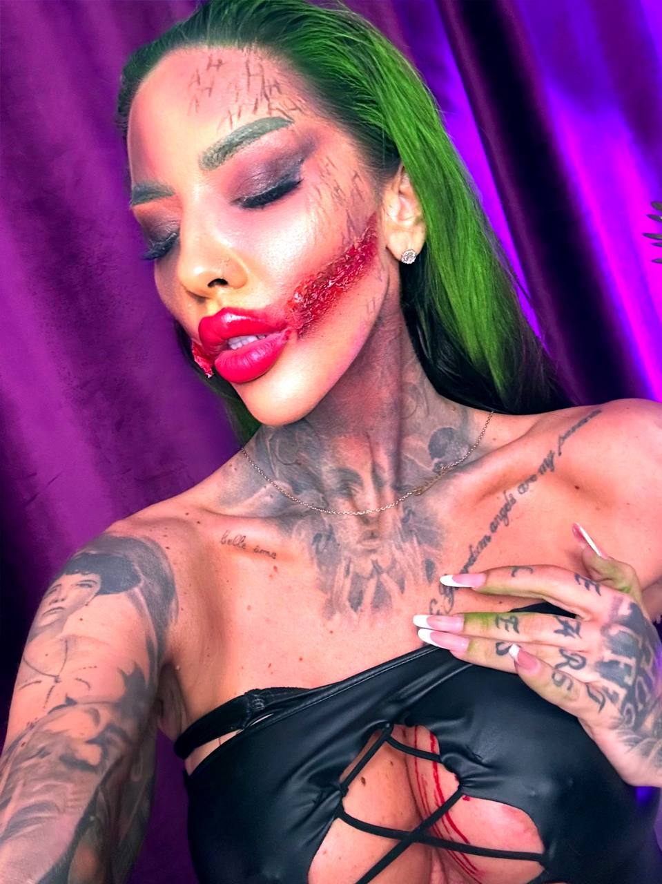 imscarletnoir from Jerkmate