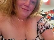 BustyBeautifulGinger