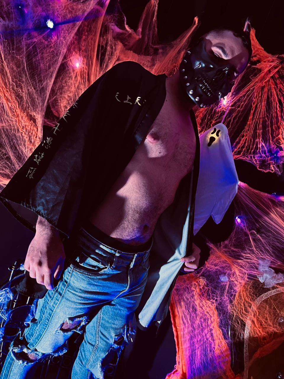 lobo_sex21 from Jerkmate