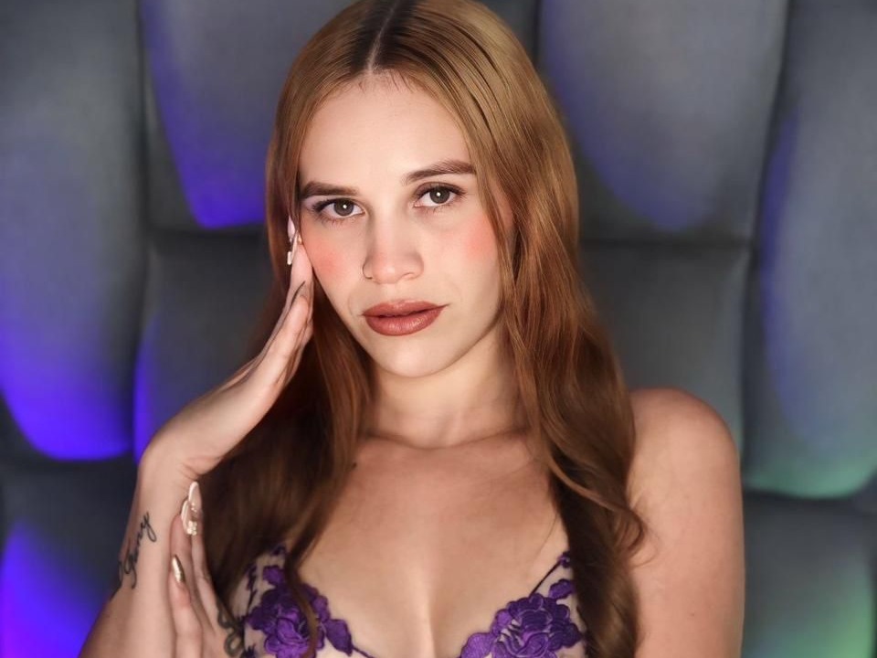 juliiaaroberts from Jerkmate