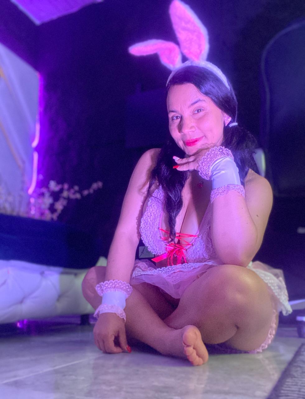 saylorlee from Jerkmate