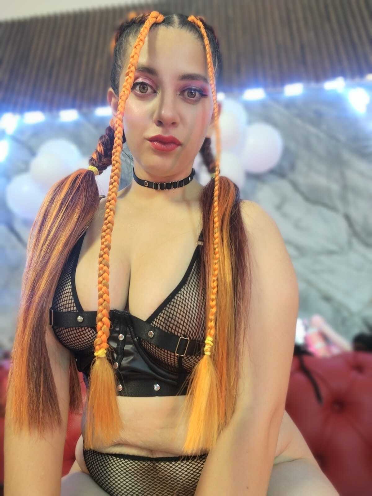 valeriadeleon from Jerkmate