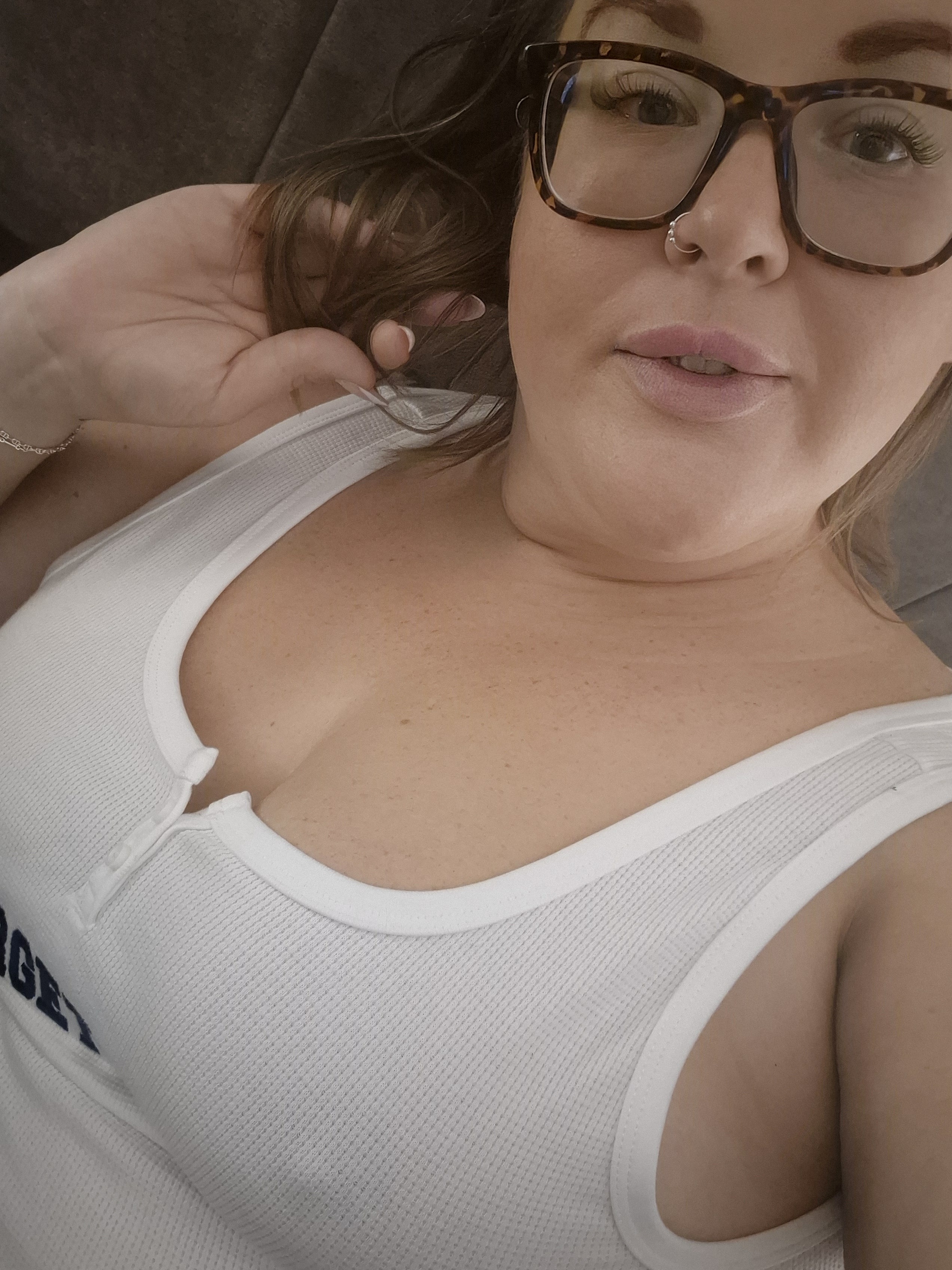 CuteAndCurvyX