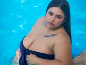 Maya_curvy