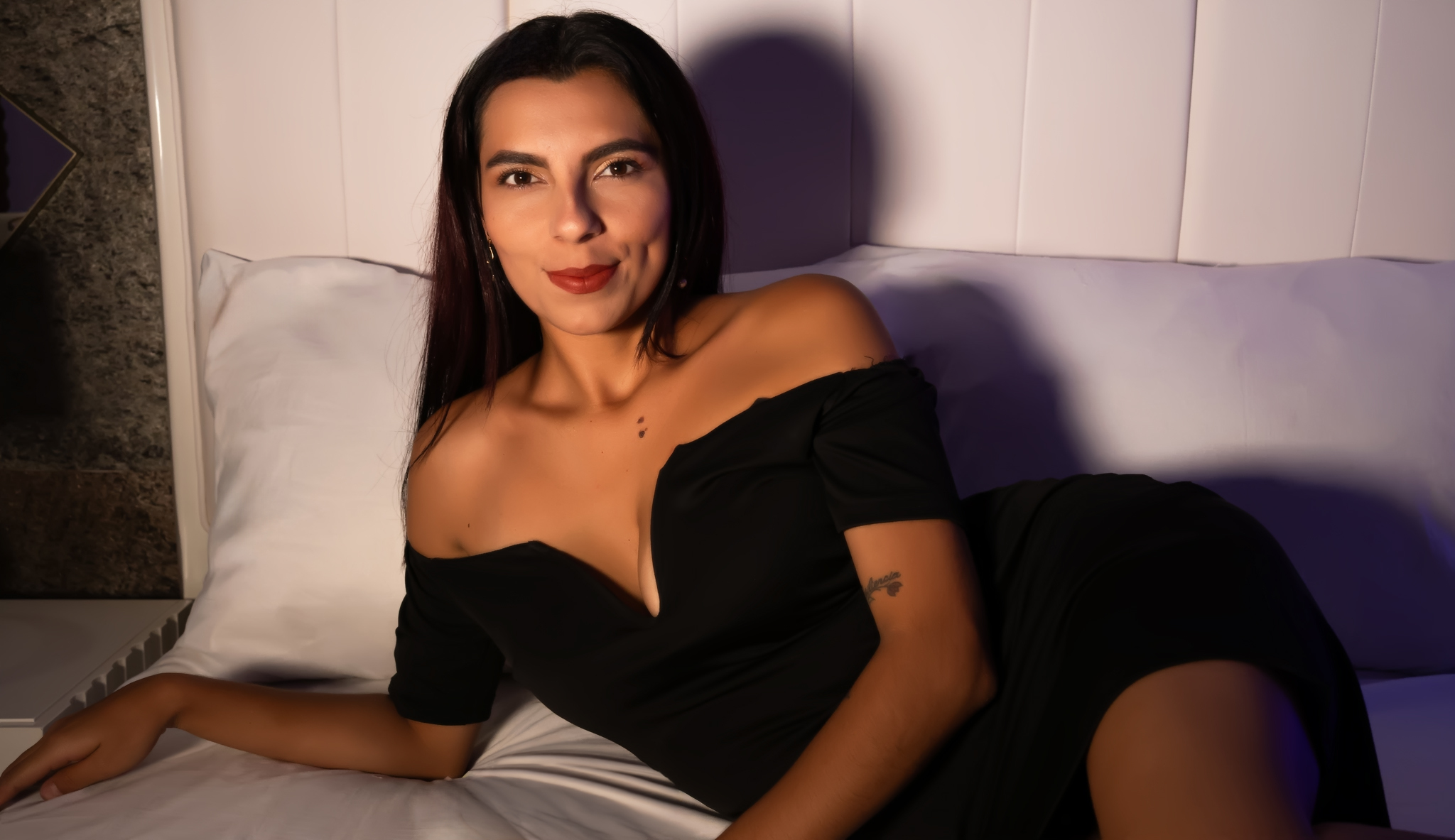 Carla_Torres picture 3