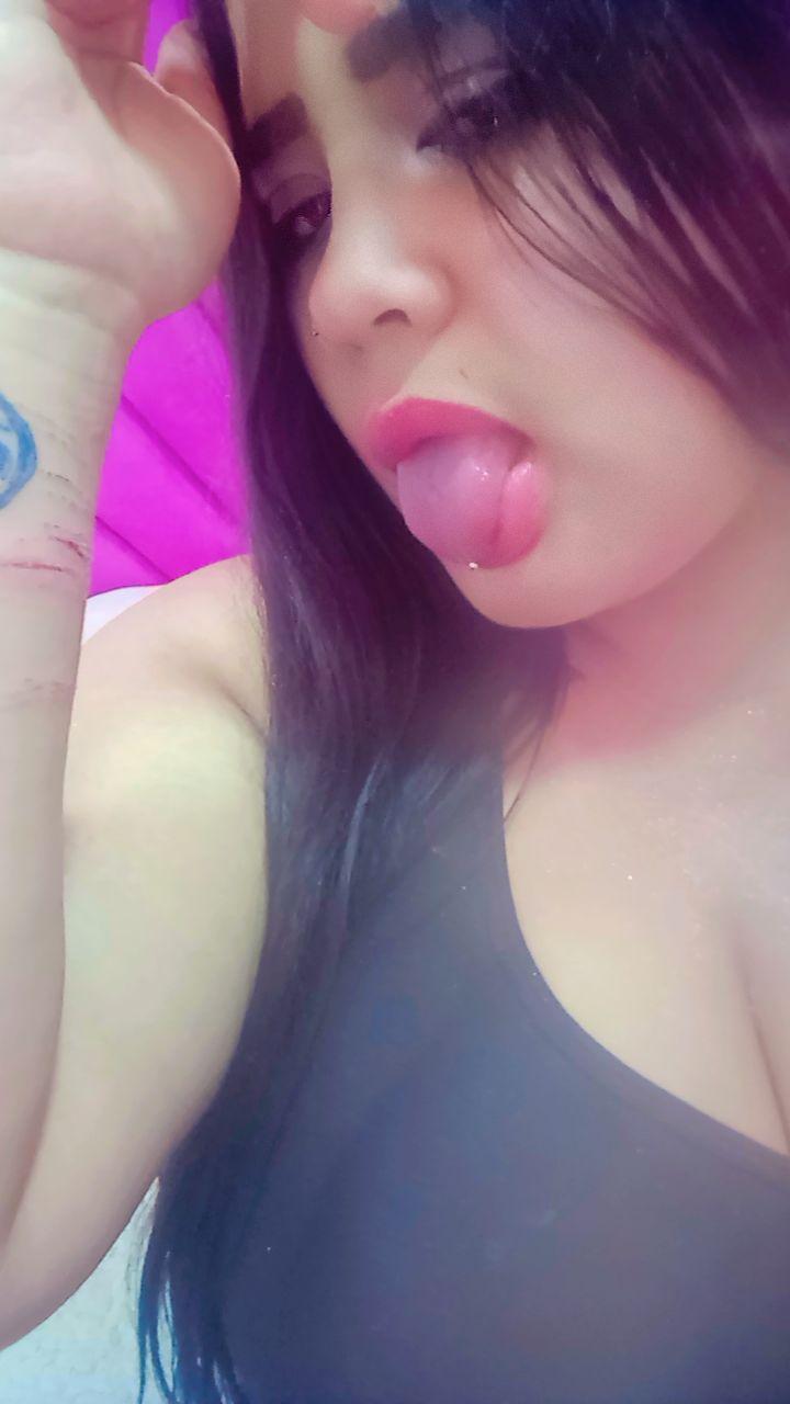 nahomyboobs