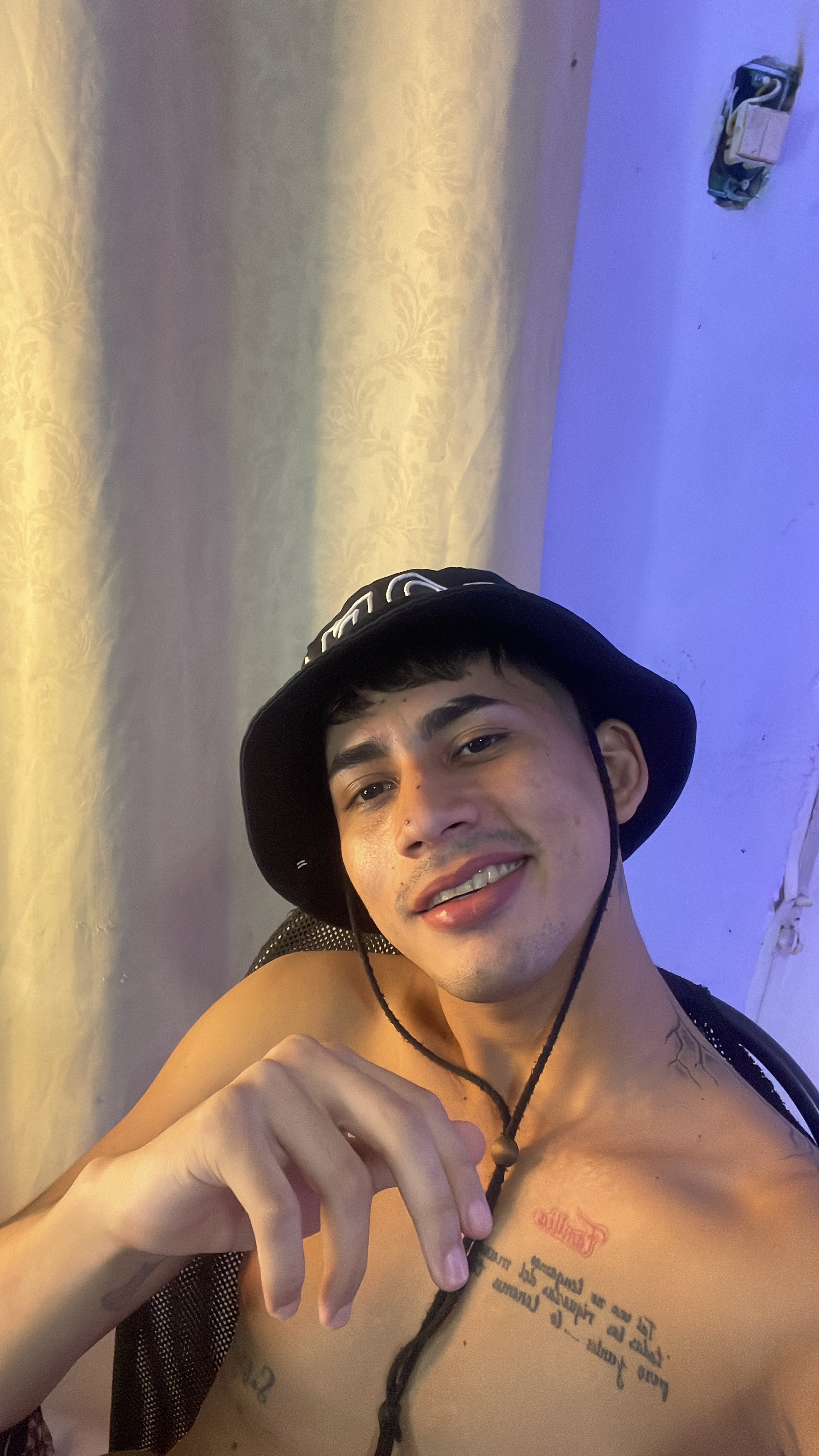 boylatinosexxxx from Jerkmate