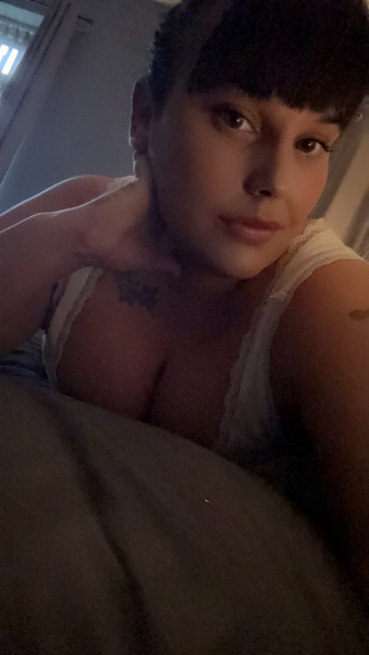 naughtybustymilfxxx from Jerkmate