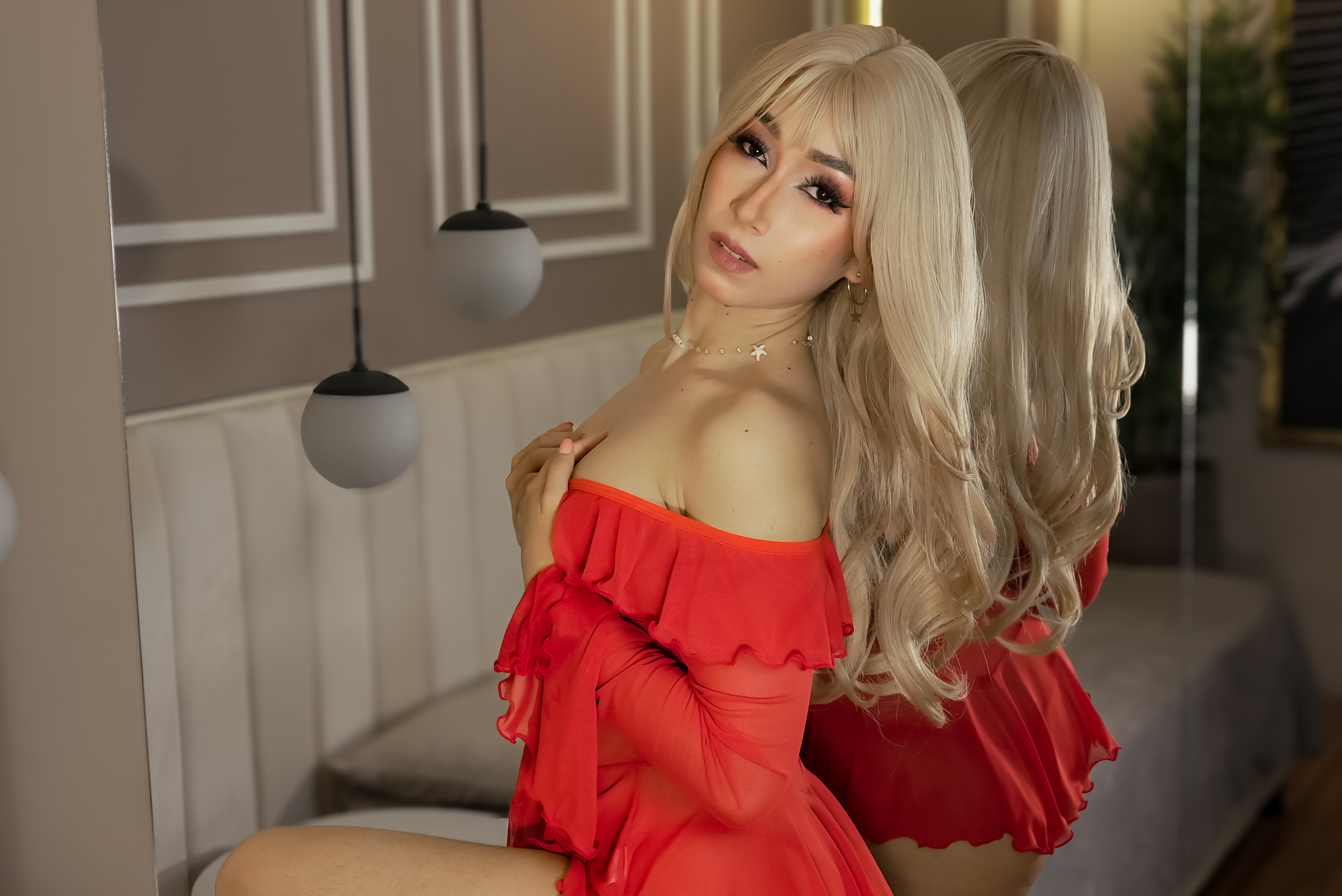 MeghanJadde picture 8