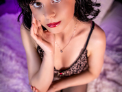 Chat Live with MilenaXLynn  22 year old Amateur Cam Girl from Romania Photo