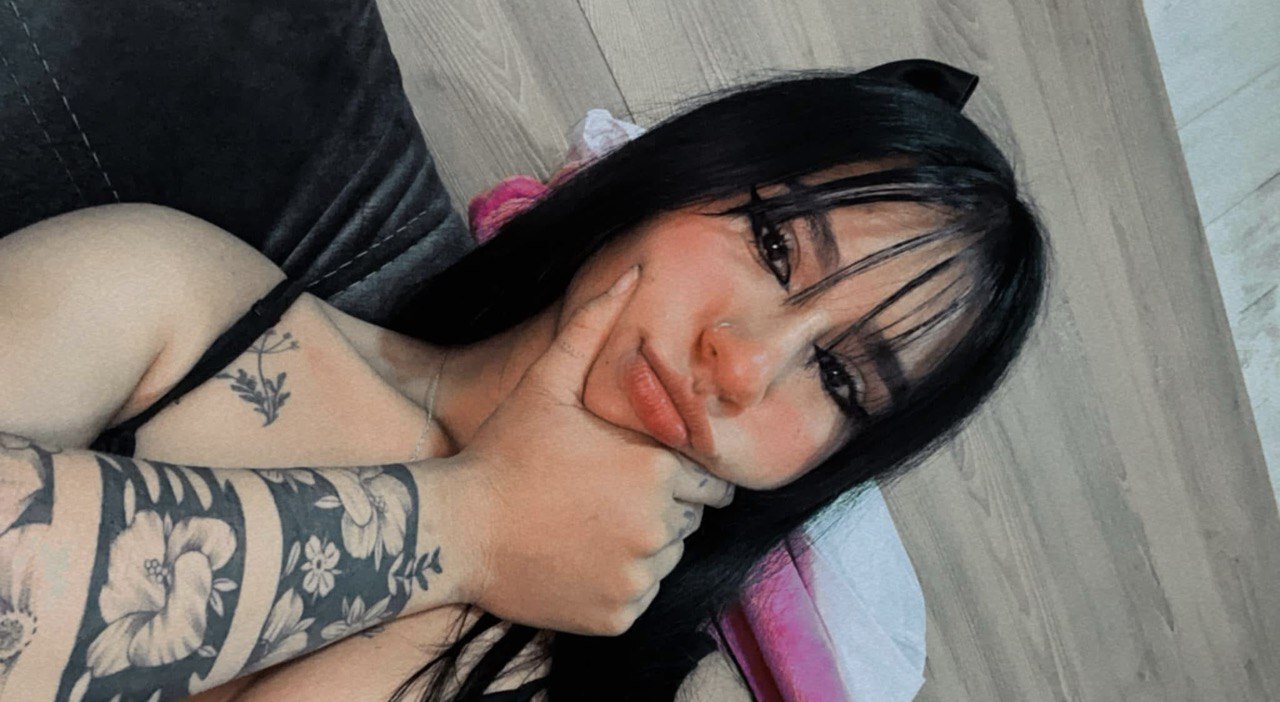 miafreya from Jerkmate