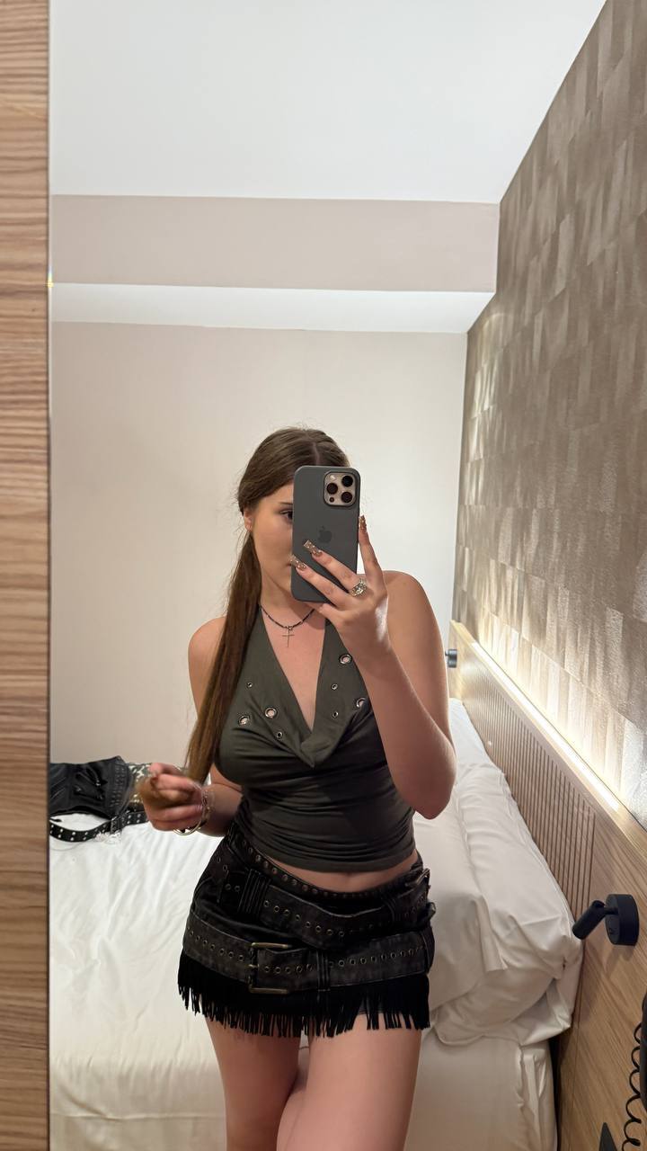 lolladolla from Jerkmate