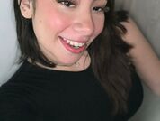 Chat Live with Linda_Ponce  19 year old Amateur Cam Girl from Costa Rica Photo