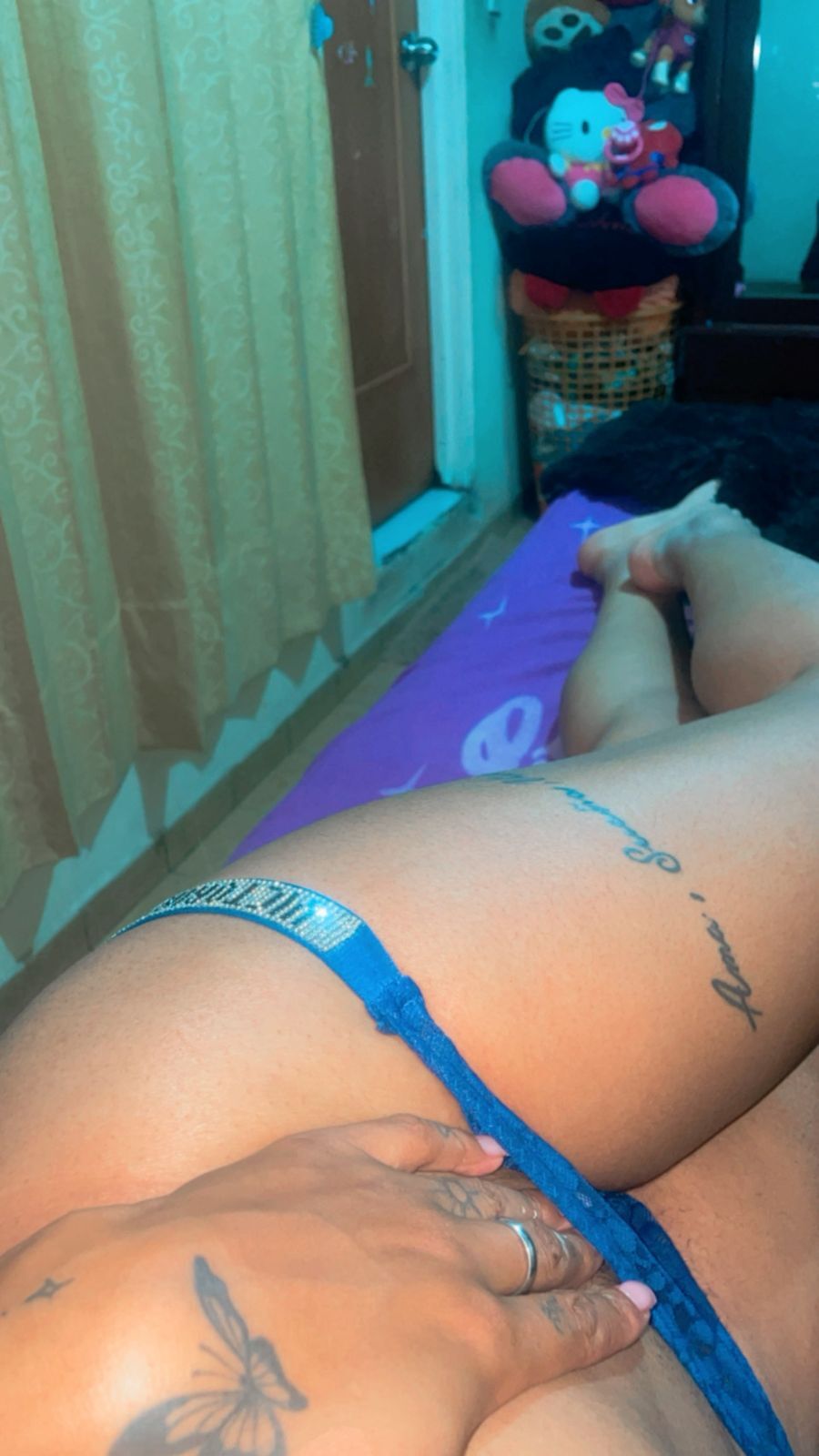 emmaebonyx19 from Jerkmate