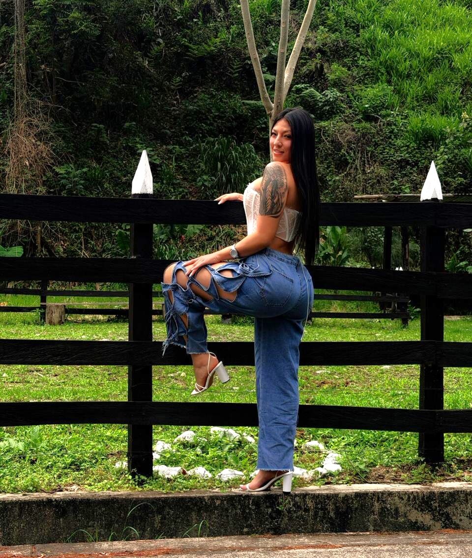 AngelicaDor photo 8