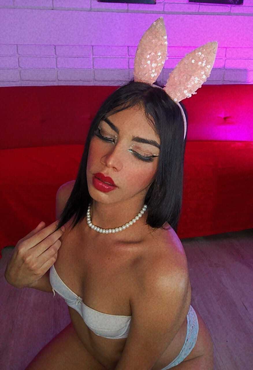 alahiarodriguez from Jerkmate
