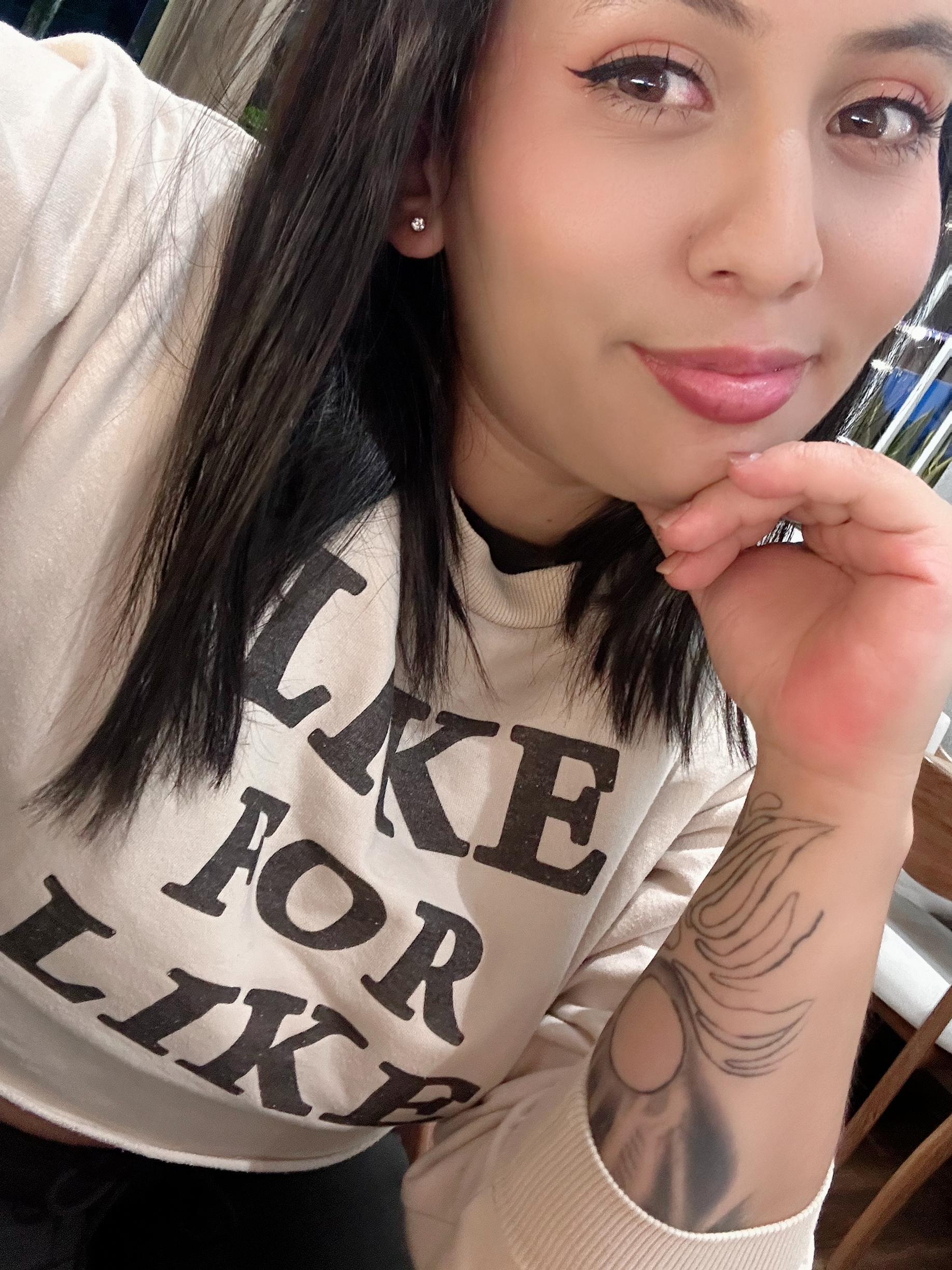 ravenpeachy from Jerkmate