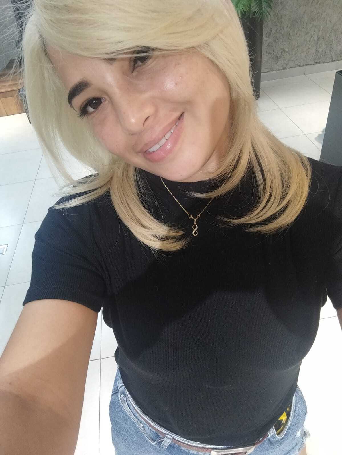sophievarto from Jerkmate