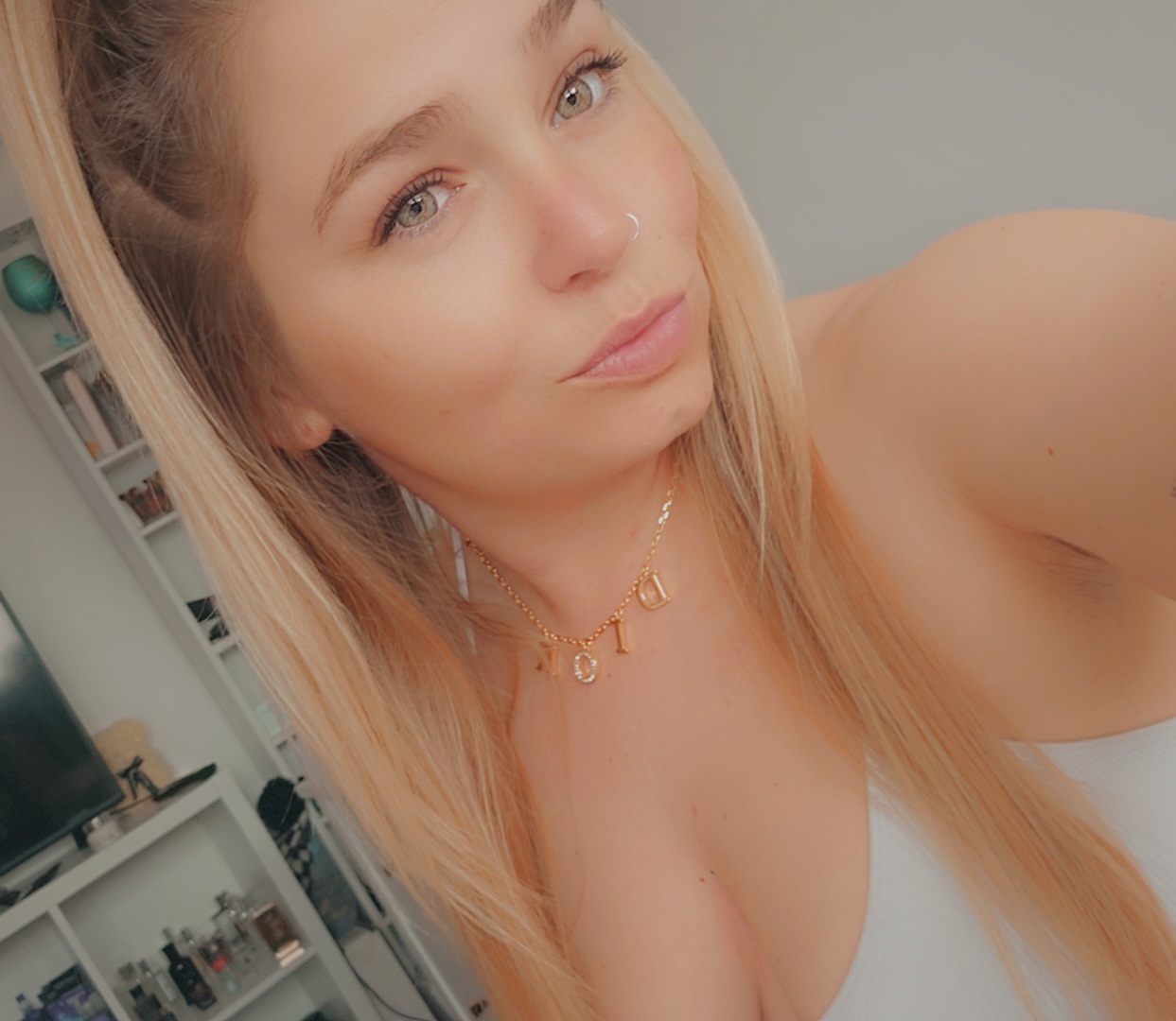 Queenbee_x