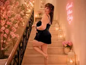 ISABELAHOT21